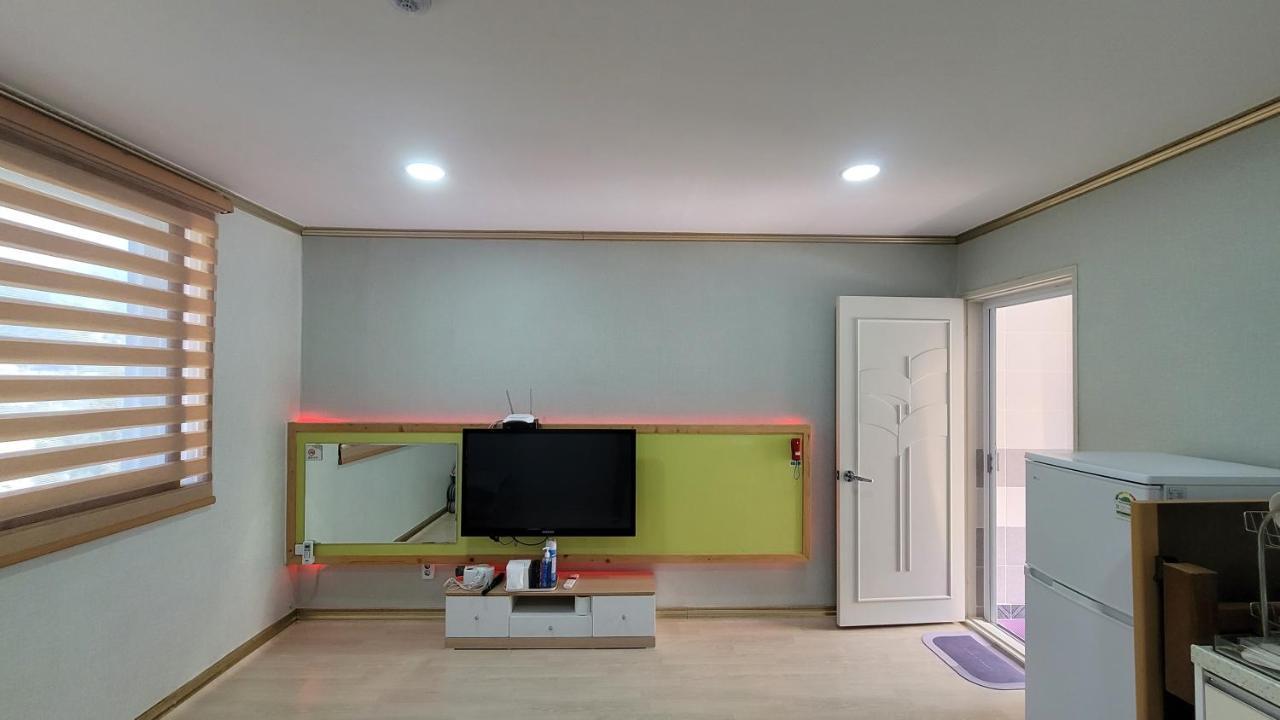 อาร์จี เพนชั่น Villa Hadong ภายนอก รูปภาพ