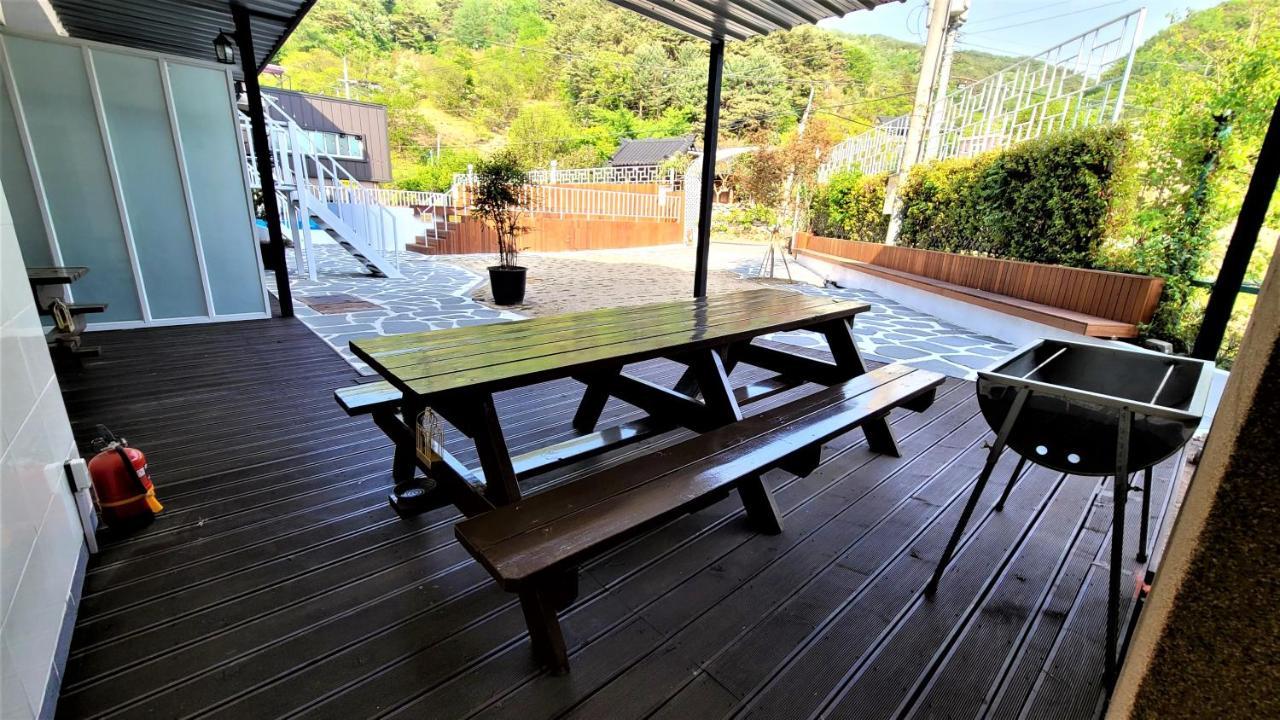 อาร์จี เพนชั่น Villa Hadong ภายนอก รูปภาพ