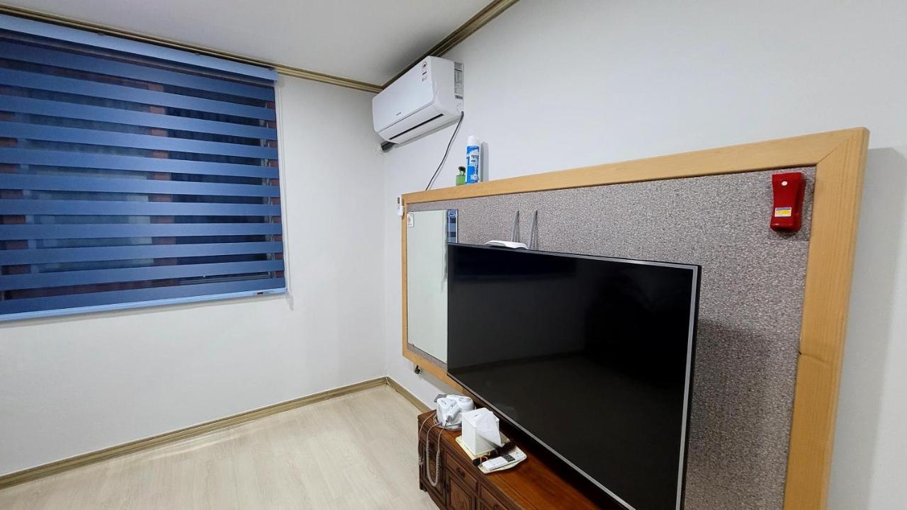 อาร์จี เพนชั่น Villa Hadong ภายนอก รูปภาพ